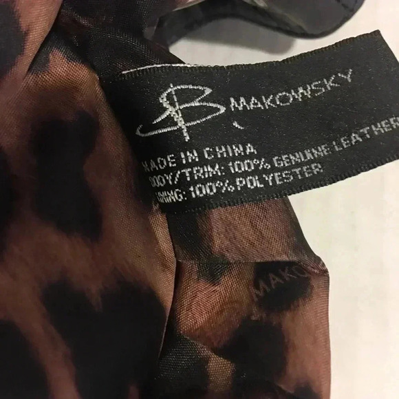 B. Makowsky Black leather hobo leather - Picture 7 of 8